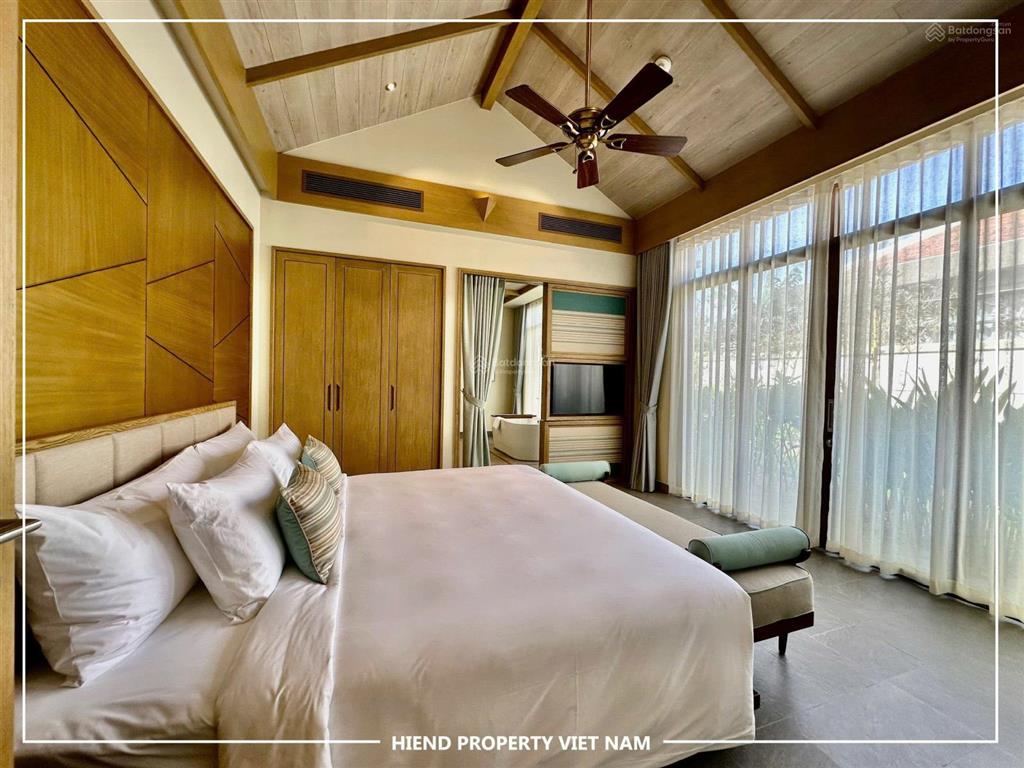 Bán biệt thự view trực diện biển đà nẵng sổ đỏ lâu dài.  0916 572 ***