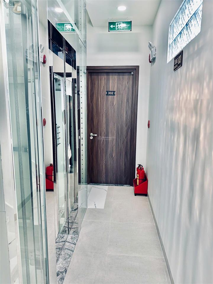 Phòng mới  giờ tự do  có thang máy