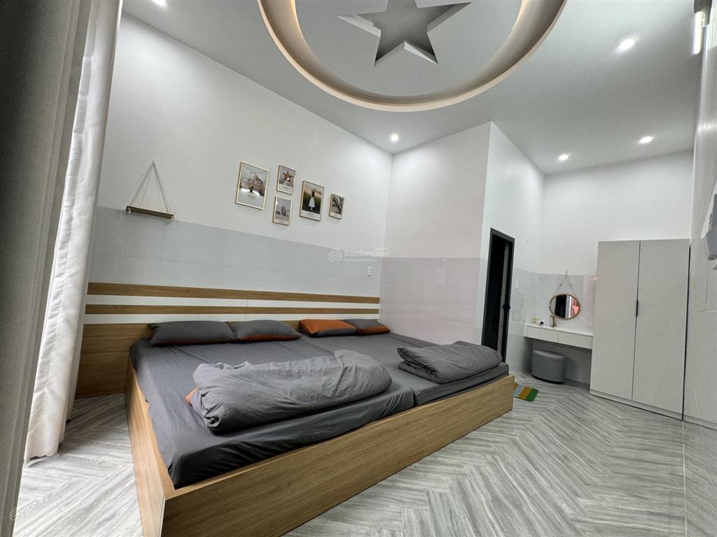 Chủ gửi bán homestay có hồ bơi đang hoạt động lượng khách tốt. mặt tiền đường trần văn mầu sát biển