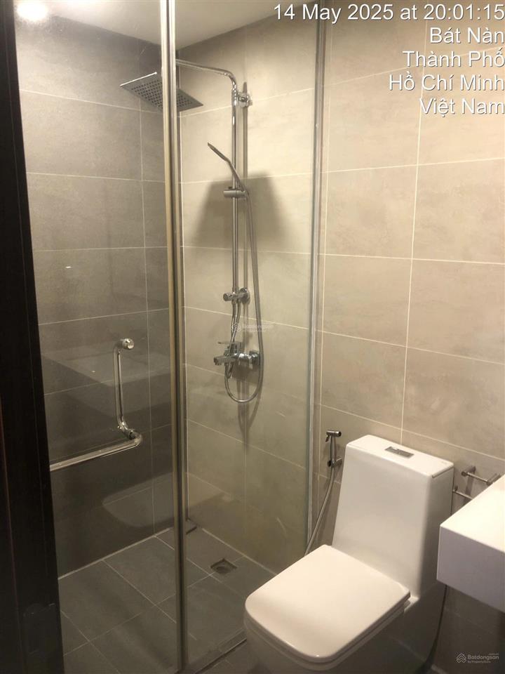 Bán căn hộ tầng thấp v0505 one verandah 2pn 2wc 8,2 tỷ 0902 529 ***