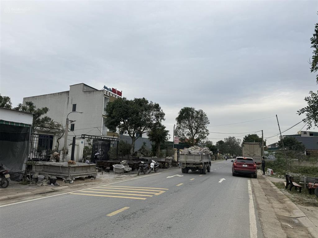 Sang nhượng gấp  lô đất mặt tiền kinh doanh hiếm trên đường 4a