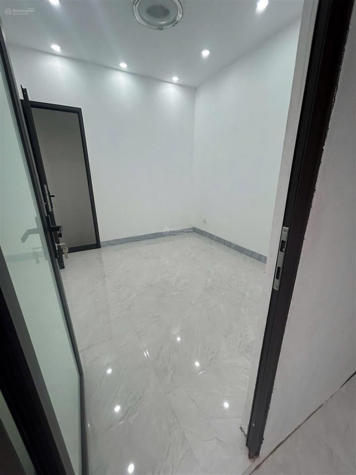 Bán nhà ngõ chợ khâm thiên chính chủ