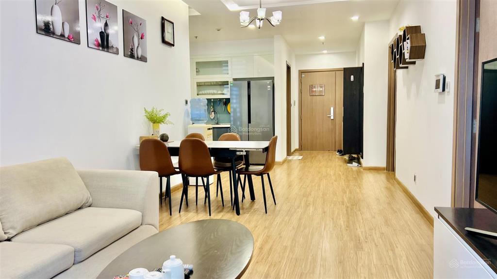 Cho thuê chcc, 2pn, 80m2, vinhomes metropolis, full nội thất mới, view thoáng, giá chỉ 24tr/th