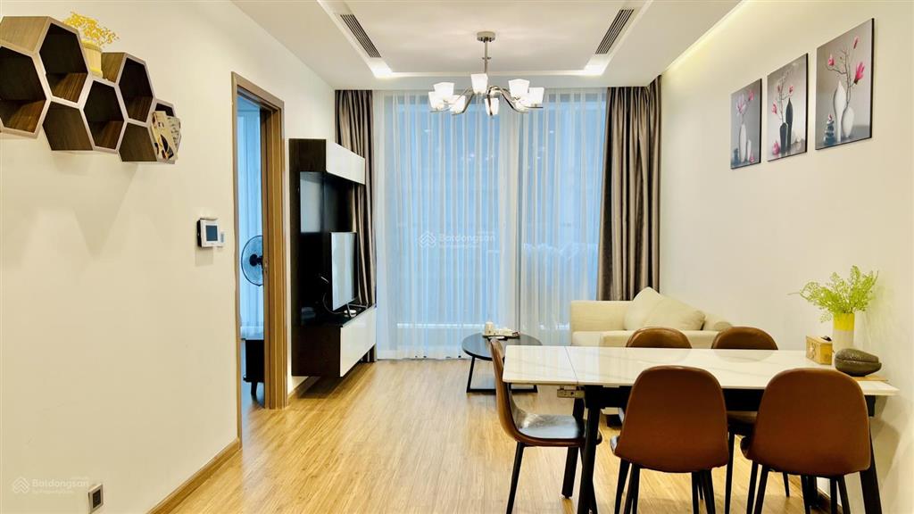 Cho thuê chcc, 2pn, 80m2, vinhomes metropolis, full nội thất mới, view thoáng, giá chỉ 24tr/th