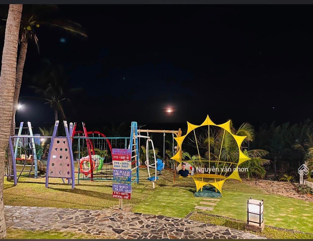 Bán 19,550m2 resort biển kê gà