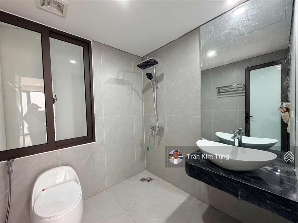Bán nhà thạch bàn  cổ linh, lô góc 50m2 x 6 tầng thang máy  ngõ thông ô tô vào nhà