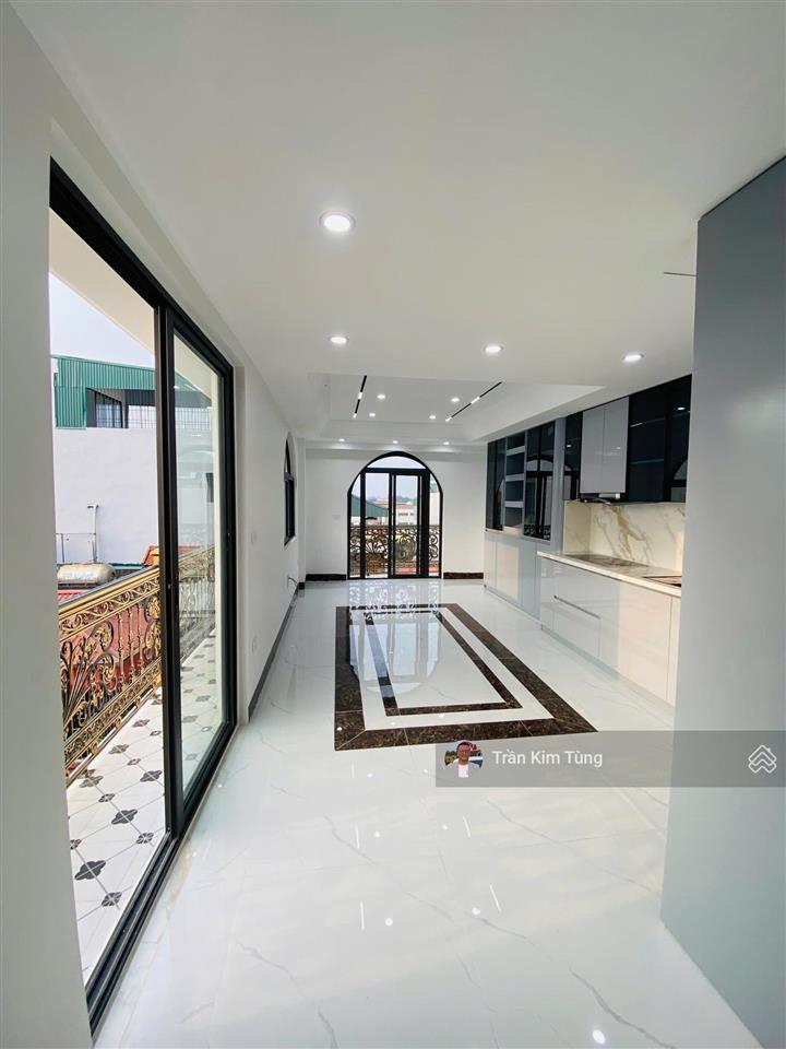 Bán nhà sài đồng thiết kế châu âu 7 tầng thang máy, lô góc, ngõ thông, ở  kinh doanh cực đỉnh