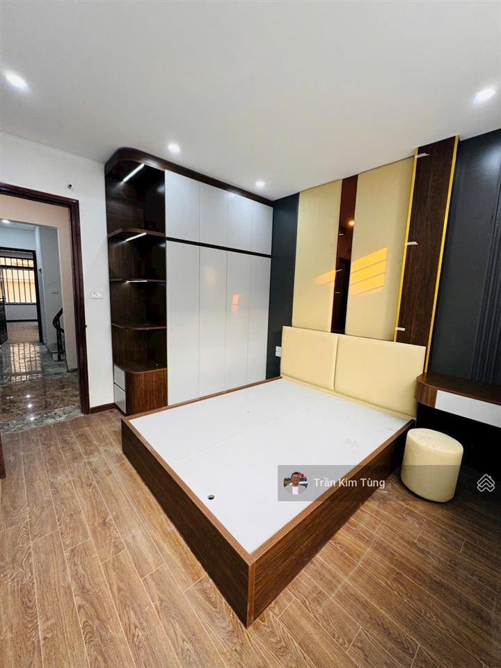 Bán nhà chính chủ 52m2 ngõ 206 cổ linh thông bát khối cạnh cầu vĩnh tuy, thang máy gara oto 7 chỗ