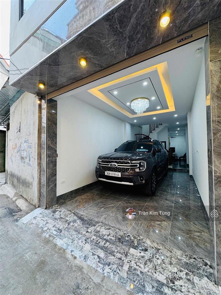 Bán nhà chính chủ 52m2 ngõ 206 cổ linh thông bát khối cạnh cầu vĩnh tuy, thang máy gara oto 7 chỗ