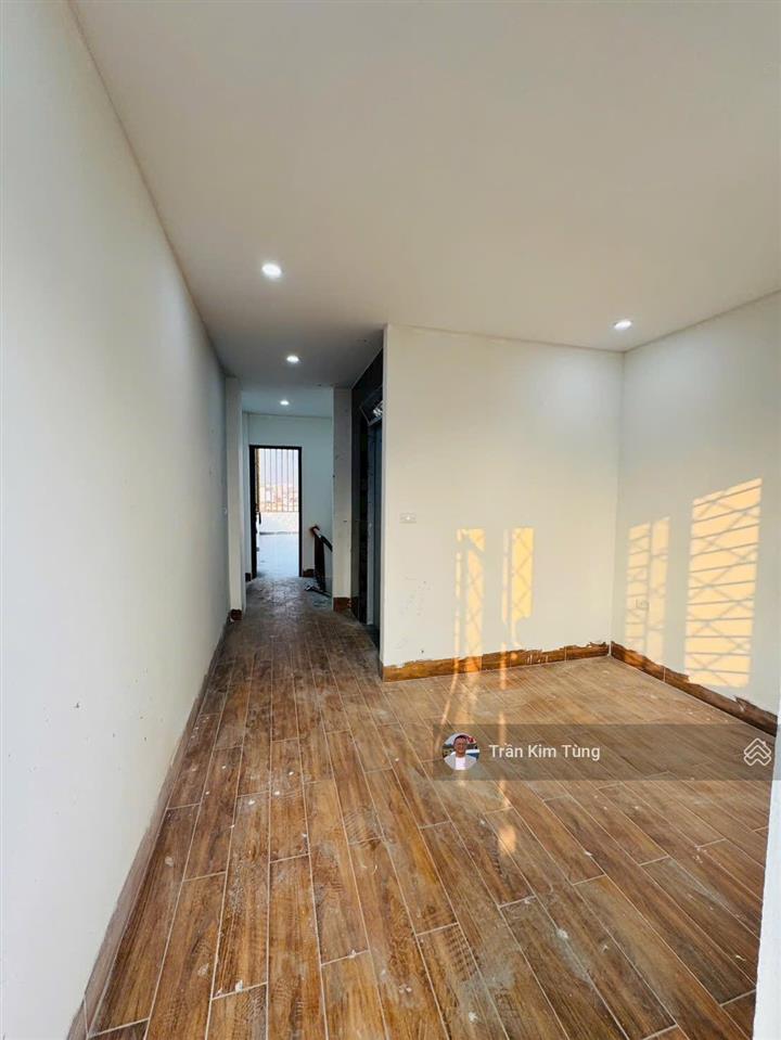Bán nhà chính chủ 52m2 ngõ 206 cổ linh thông bát khối cạnh cầu vĩnh tuy, thang máy gara oto 7 chỗ