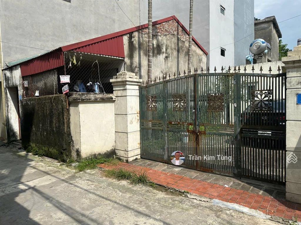 Bán 37m2 đất thạch bàn  cổ linh, sẵn nhà cấp 4 trên đất, đường ô tô 5 chỗ ra vào
