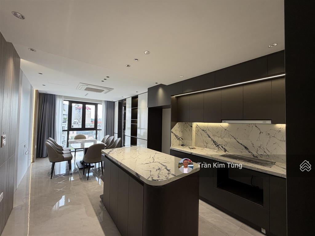 Bán nhà ngõ 57 cổ linh, view vườn hoa, đường ô tô kinh doanh, vỉa hè, 40m2 x 7 tầng thang máy