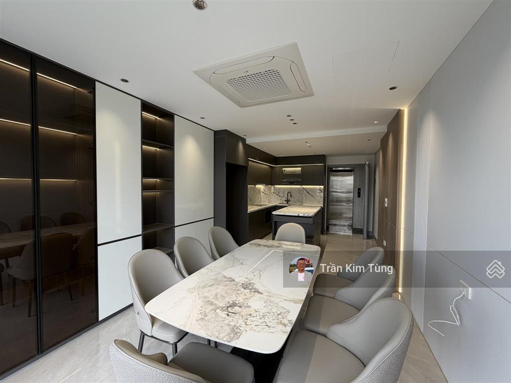 Bán nhà ngõ 57 cổ linh, view vườn hoa, đường ô tô kinh doanh, vỉa hè, 40m2 x 7 tầng thang máy