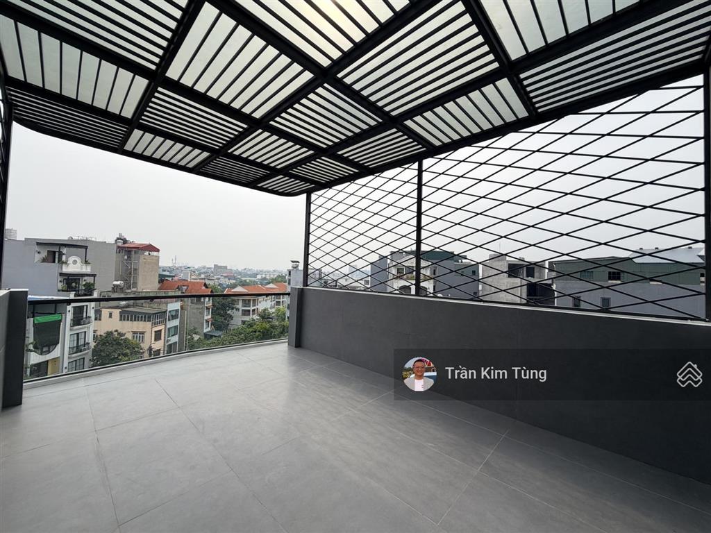 Bán nhà ngõ 57 cổ linh, view vườn hoa, đường ô tô kinh doanh, vỉa hè, 40m2 x 7 tầng thang máy