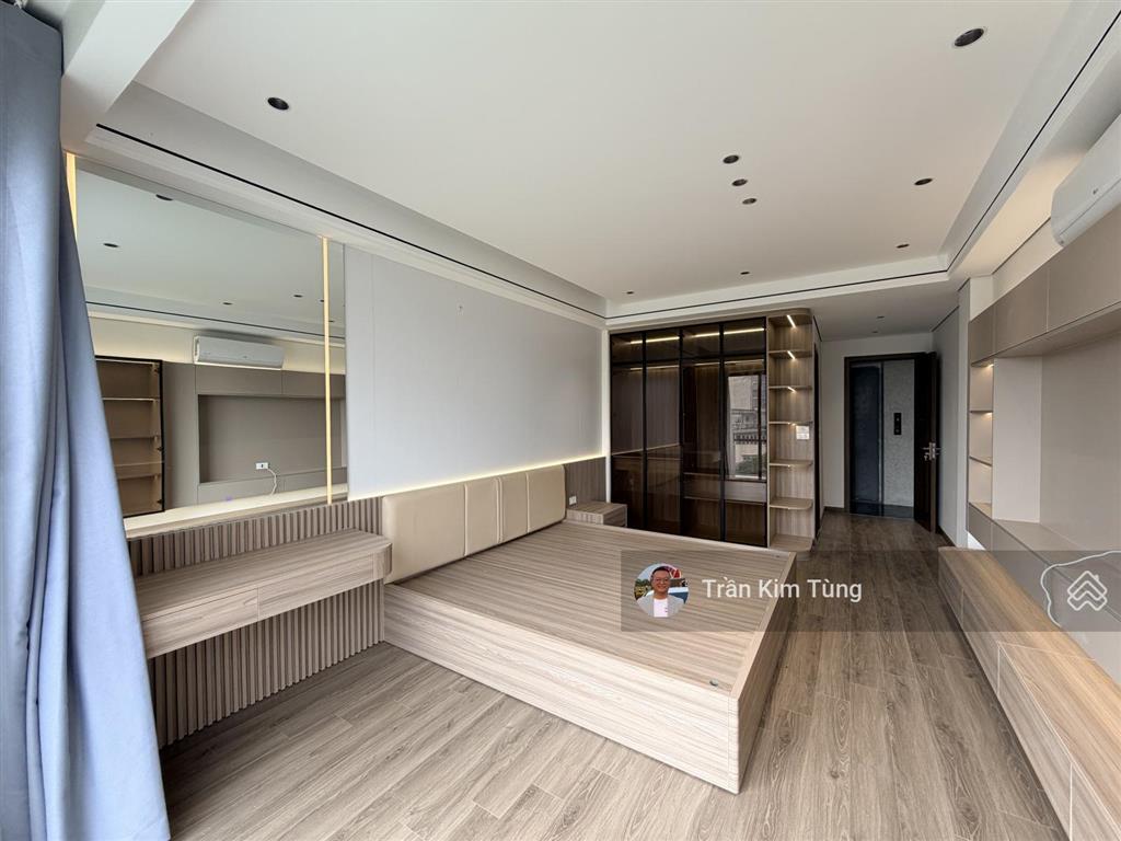 Bán nhà ngõ 57 cổ linh, view vườn hoa, đường ô tô kinh doanh, vỉa hè, 40m2 x 7 tầng thang máy