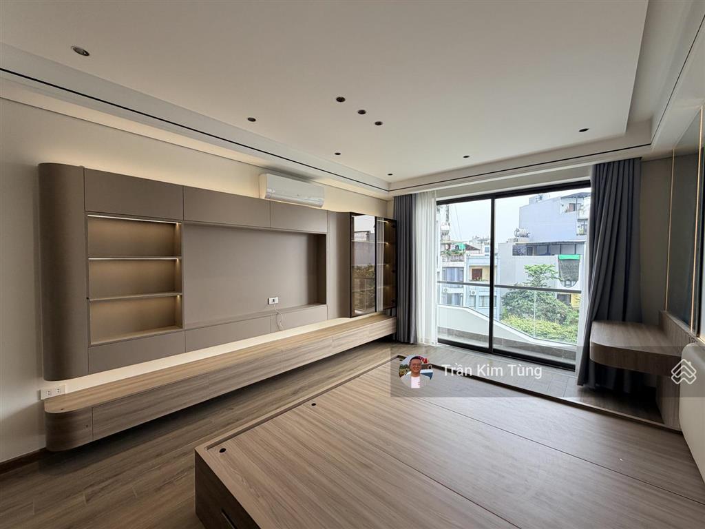Bán nhà ngõ 57 cổ linh, view vườn hoa, đường ô tô kinh doanh, vỉa hè, 40m2 x 7 tầng thang máy