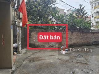 Bán 50m2 đất cổ linh  thạch bàn, đường ô tô 7 chỗ ra vào, ngõ thông