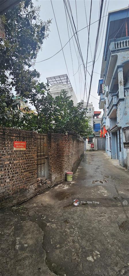 Bán 50m2 đất cổ linh  thạch bàn, đường ô tô 7 chỗ ra vào, ngõ thông