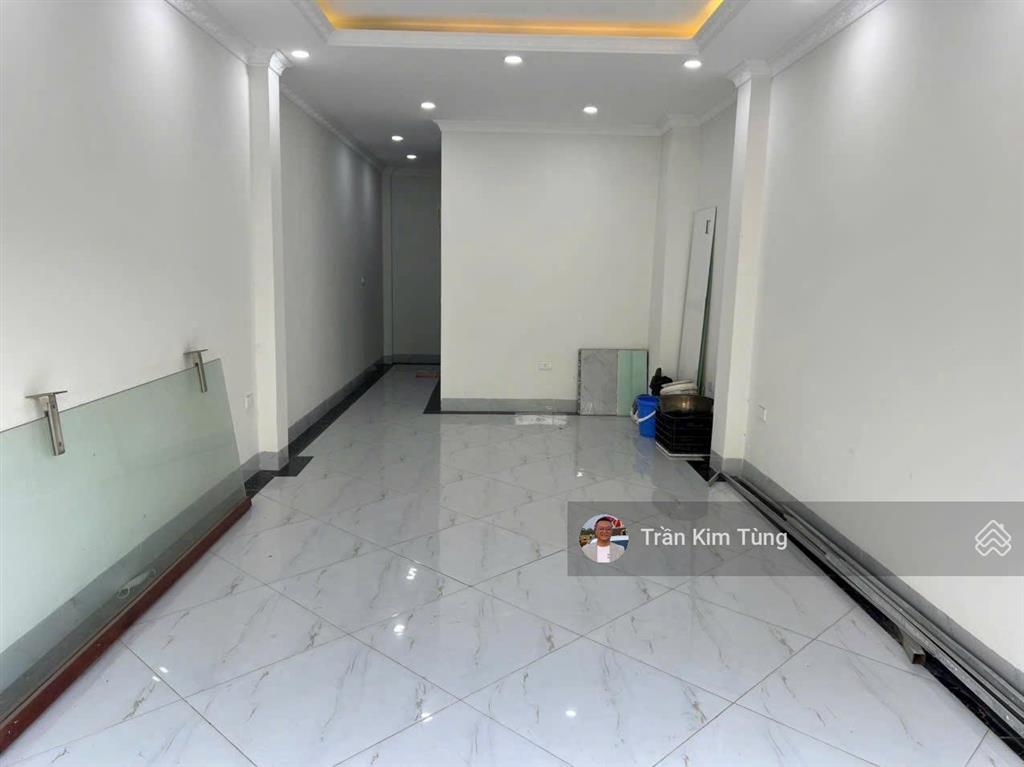 Chính chủ gửi bán căn nhà gần khu tđc cự khối, đường ô tô, vỉa hè, kinh doanh