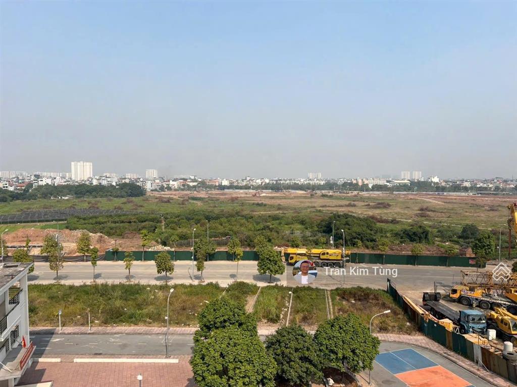 Chính chủ gửi bán căn nhà gần khu tđc cự khối, đường ô tô, vỉa hè, kinh doanh