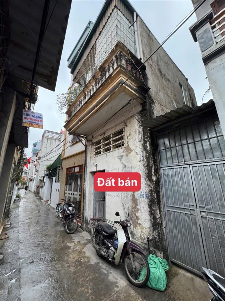 Thạch bàn long biên, bán đất tặng nhà 2 tầng, ngõ thông ô tô 5 chỗ