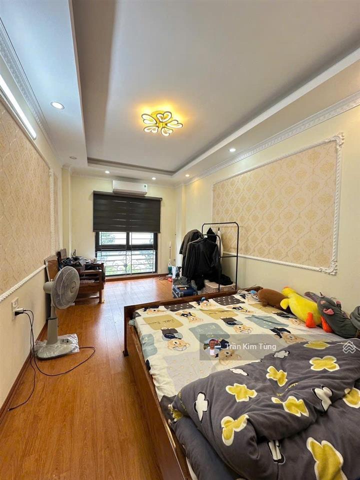 Bán nhà bát khối  đông dư  giáp hải, 4 tầng full nội thất ngõ nông chỉ hơn 4 tỷ.