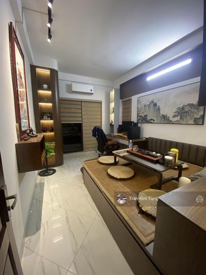 Bán nhà thạch bàn, gần aeon long biên, 30m2 x 5.5 tầng 2 mặt thoáng, ngay sát trường, sát chợ