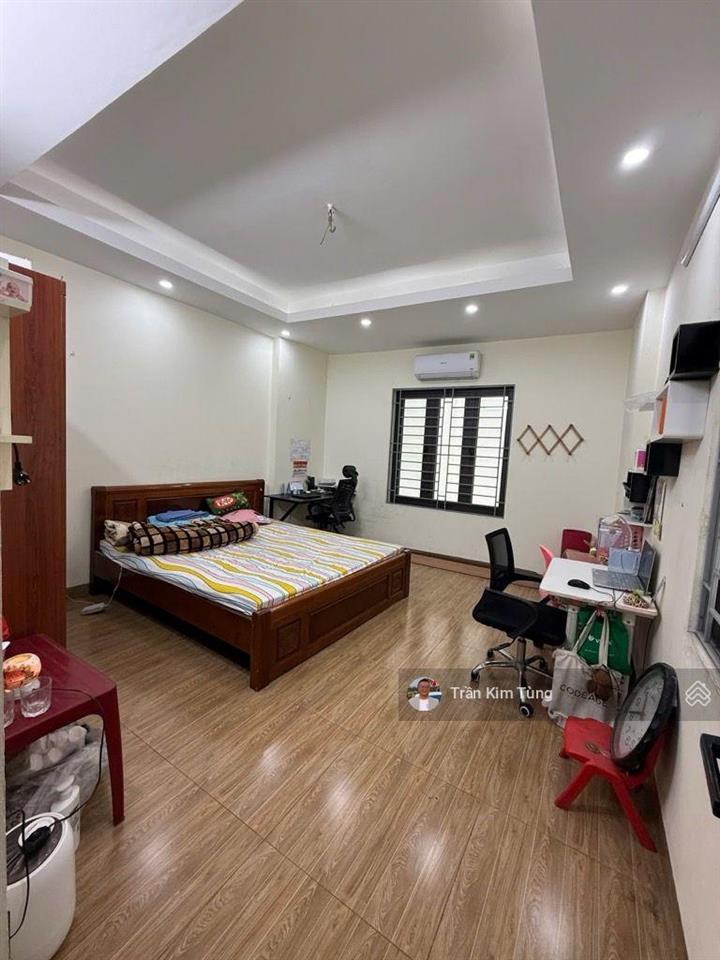 Bán nhà thạch bàn  long biên, 47m x 5 tầng dân xây, đường ô tô tránh, kinh doanh.