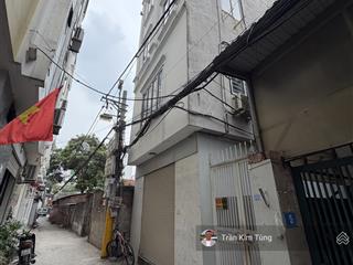 Bán nhà thạch bàn  cổ linh, lô góc 30m x 5 tầng  ngõ thông 2 đầu đường ô tô tránh.