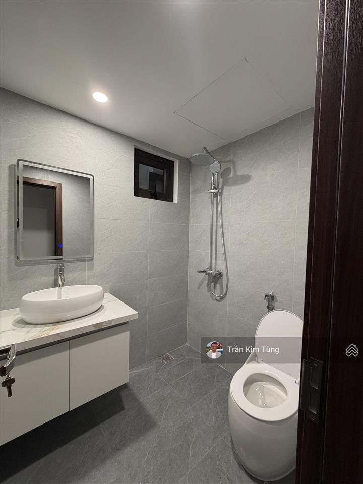 Bán nhà sài đồng full nội thất  ngay gần hồ, ngõ nông  ô tô tránh cạnh nhà