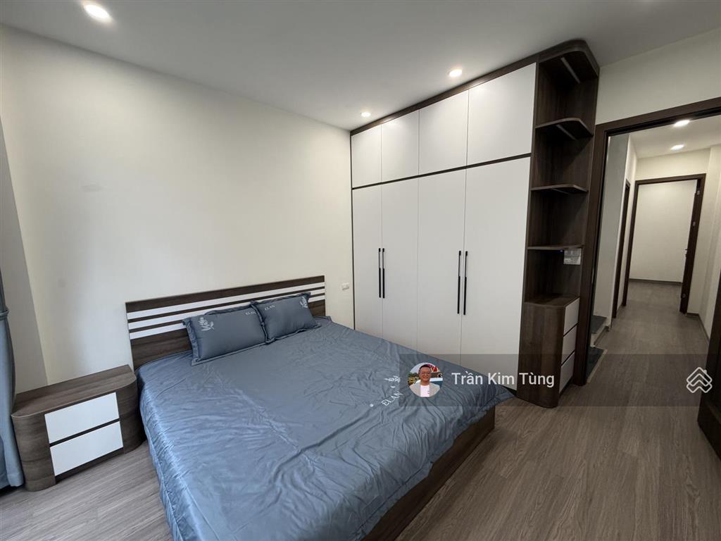 Bán nhà sài đồng full nội thất  ngay gần hồ, ngõ nông  ô tô tránh cạnh nhà