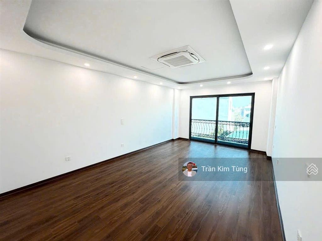 Bán nhà cổ linh đối diện aeon long biên, 42m² 6 tầng, lô góc, thang máy ô tô vào.
