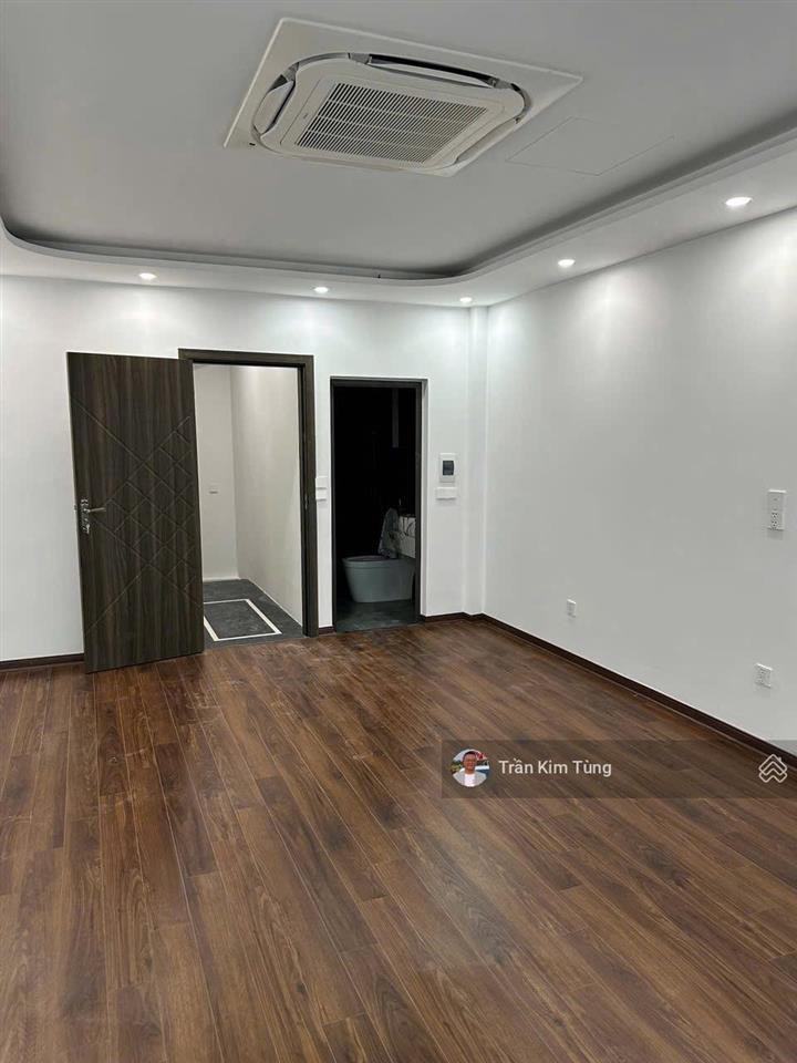Bán nhà cổ linh đối diện aeon long biên, 42m² 6 tầng, lô góc, thang máy ô tô vào.