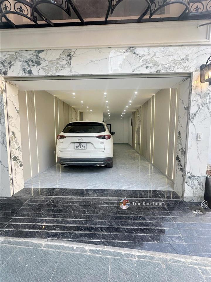 Bán nhà cổ linh đối diện aeon long biên, 42m² 6 tầng, lô góc, thang máy ô tô vào.