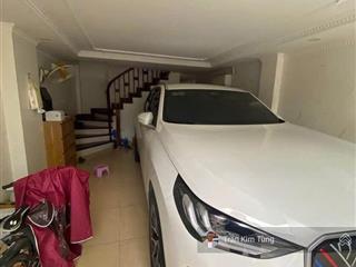 Bán nhà long biên  thạch bàn, 33m x 6 tầng, ngõ ô tô 7 chỗ ra vào, ô tô cất trong nhà.