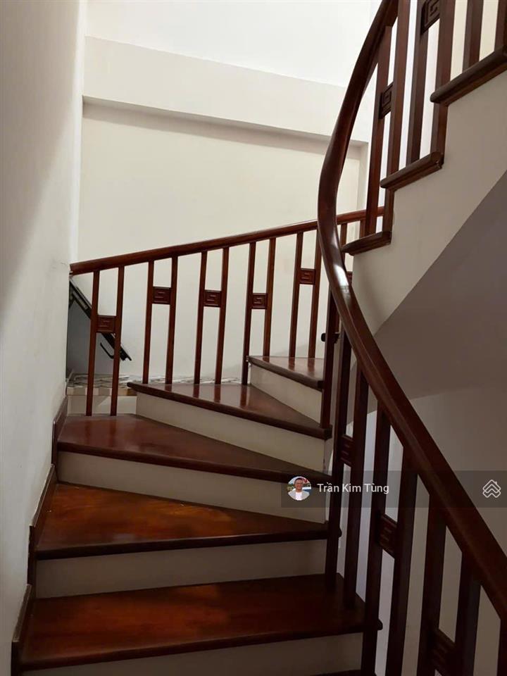 Bán nhà long biên  thạch bàn, 33m2 x 6 tầng, ngõ ô tô 7 chỗ ra vào, ô tô cất trong nhà
