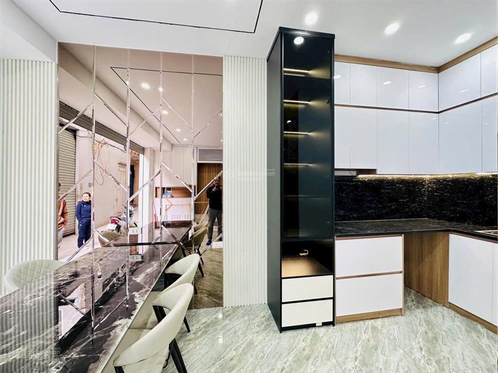 Bán nhà 35m x 7 tầng thang máy, ngõ 87 cổ linh thông phố ngọc trì, full nội thất. giá nhỉnh 8 tỷ