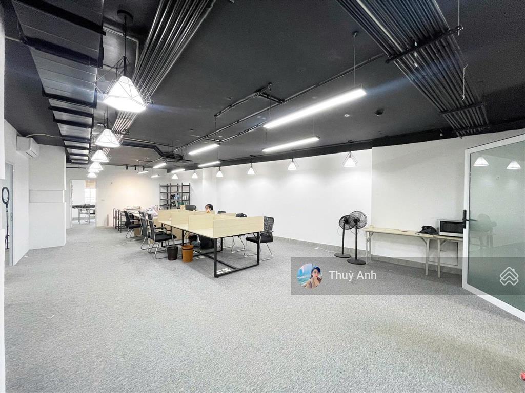 Cho thuê nhà làm văn phòng tầng 5 tại thuỵ khuê, dt 60m2 giá tốt,  0963 889 ***