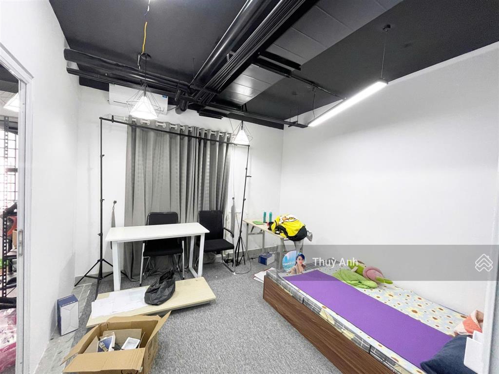 Cho thuê nhà làm văn phòng tầng 5 tại thuỵ khuê, dt 60m2 giá tốt,  0963 889 ***