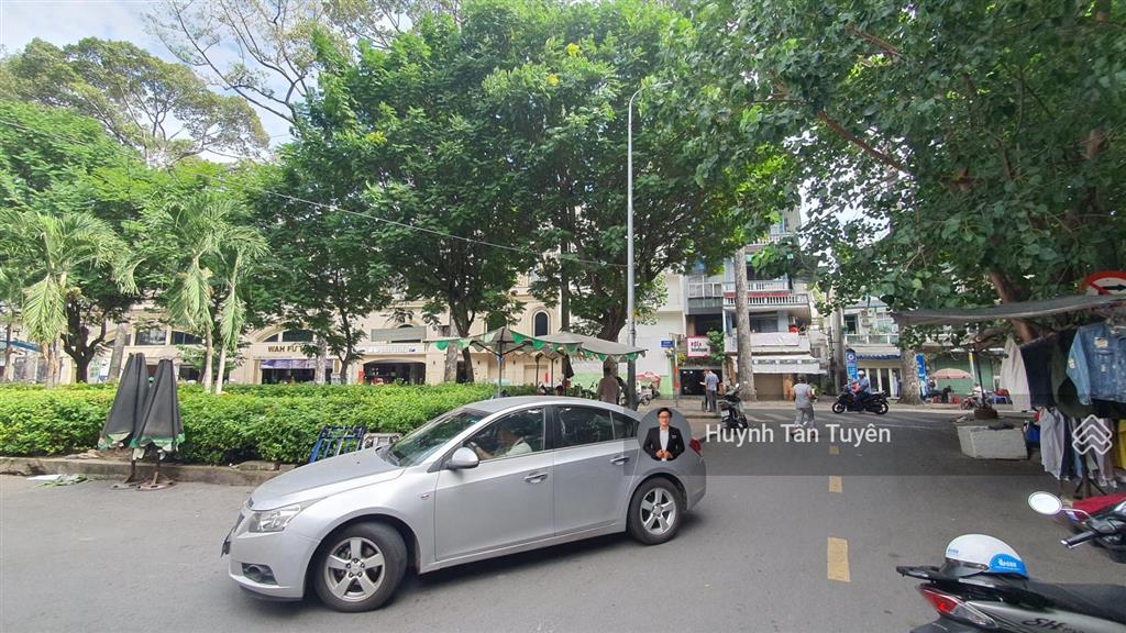 Bán nhà mt chợ an đông, 8x10m, 1 trệt 4 lầu kiên cố, có tm, 30 tỷ bl, mt đẹp kinh doanh ngay