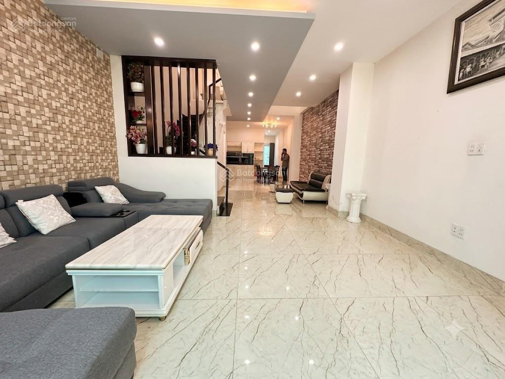 Nguyên căn 3 lầu đường 39  gần hồ bơi thắng lợi  6pn giá chỉ 25 tr/tháng!