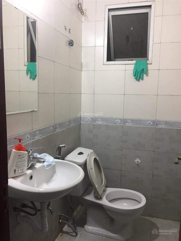 Cho thuê nhà mặt phố 28 ngô thì nhậm, hai bà trưng diện tích 90m x 4 tầng, có thang máy