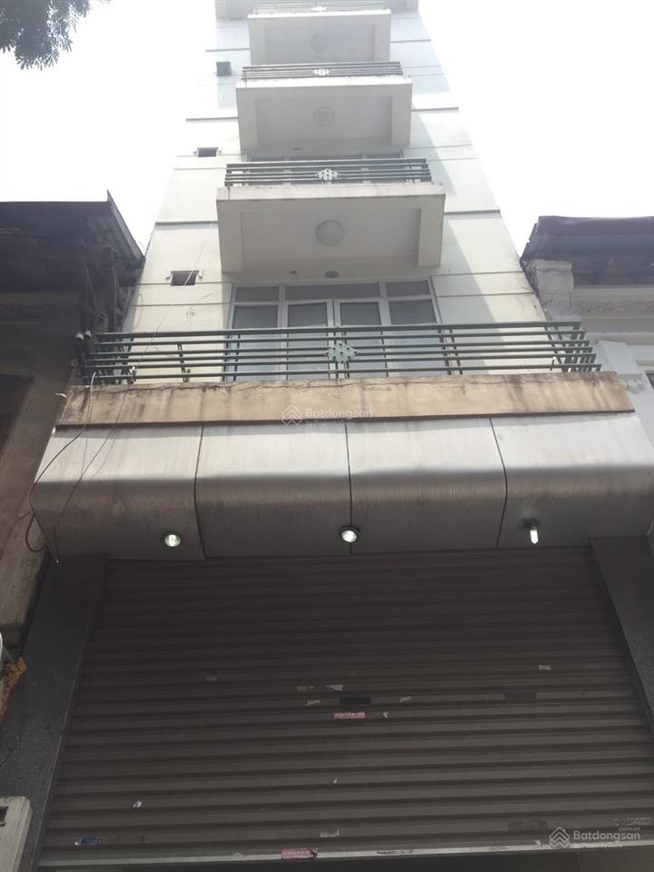 Cho thuê nhà mặt phố 28 ngô thì nhậm, hai bà trưng diện tích 90m x 4 tầng, có thang máy