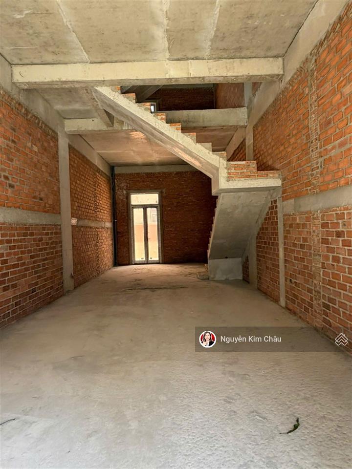 Rẻ hủy diệt nt9 vinhomes pearlbay nha trang 3tầng gần biển, đường 15m, chỉ 13.5 tỷ 63m2 mát cả ngày