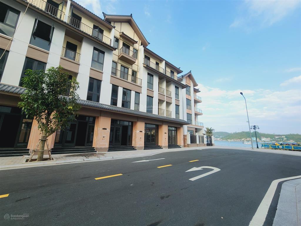 Giảm 1 tỷ, bán nhanh vinhomes pearl bay nha trang 63m2 chỉ còn 13 tỷ 500 gần biển