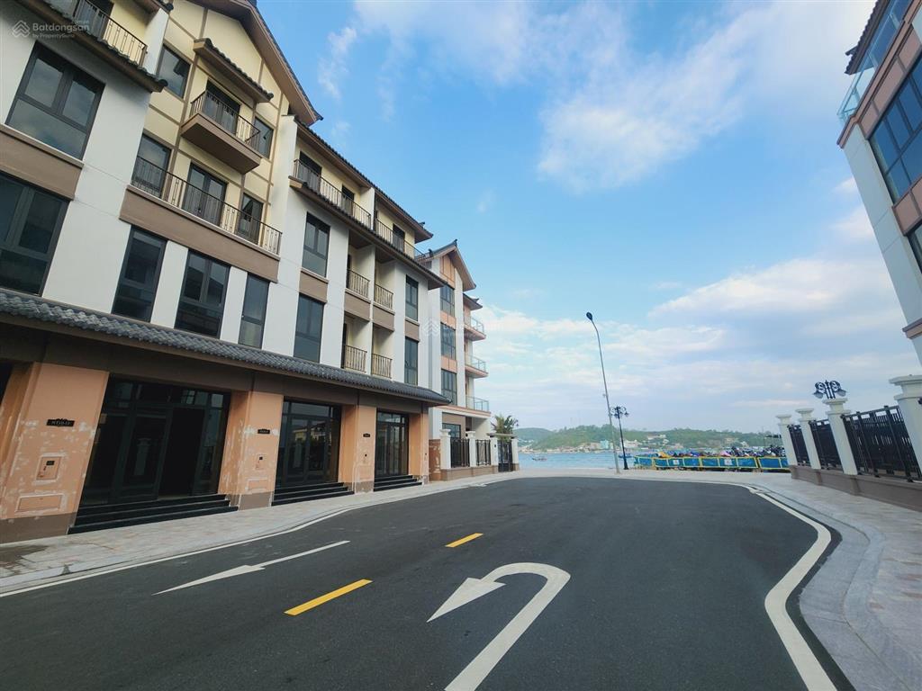 Giảm 1 tỷ, bán nhanh vinhomes pearl bay nha trang 63m2 chỉ còn 13 tỷ 500 gần biển