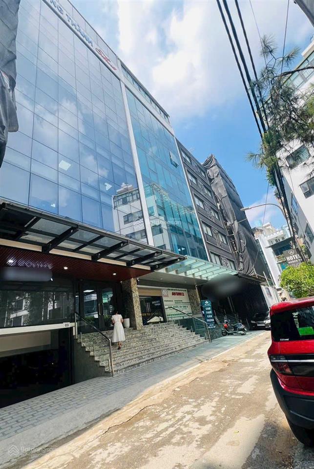 Bán nhà trần thái tông 126m2 x mt 8m  9 tầng  giá 76 tỷ, dòng tiền 180tr/th. gpxd, pccc đầy đủ