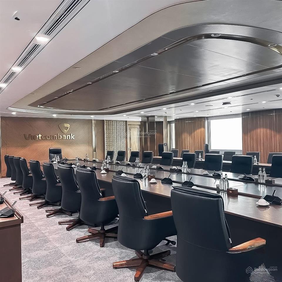 Tòa nhà mp mai hắc đế  thái phiên, ngay vincom bà triệu 190m2, mt 9,5m, lô góc lợi thế thoáng