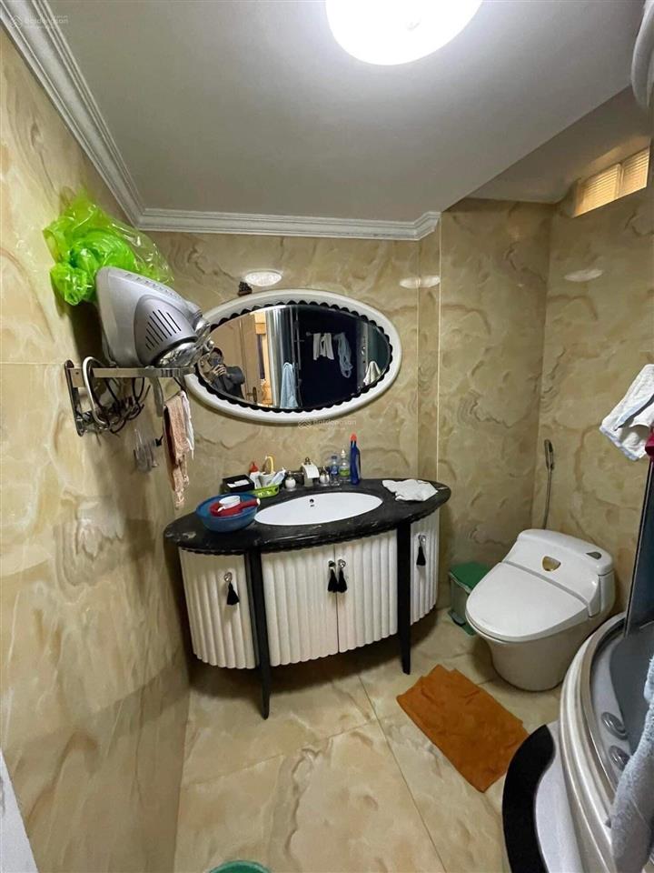 Bán biệt thự kđt dịch vọng đường thành thái  cầu giấy, vỉa hè, an sinh đỉnh, 215m2, 4 tầng, mt 14m