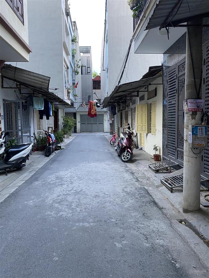 Cho thuê nhà cấp 4 ngõ ô tô đỗ cửa